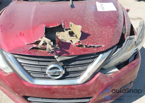 2016 Nissan Altima 2.5/2.5 S/2.5 Sl/2.5 Sr/2.5 Sv z USA, uszkodzony, nr VIN 1N4AL3AP2GC179181